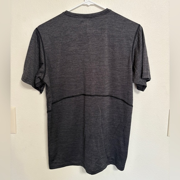 Teen/men's gray Columbia athletic shirt size XS - Picture 5 of 7